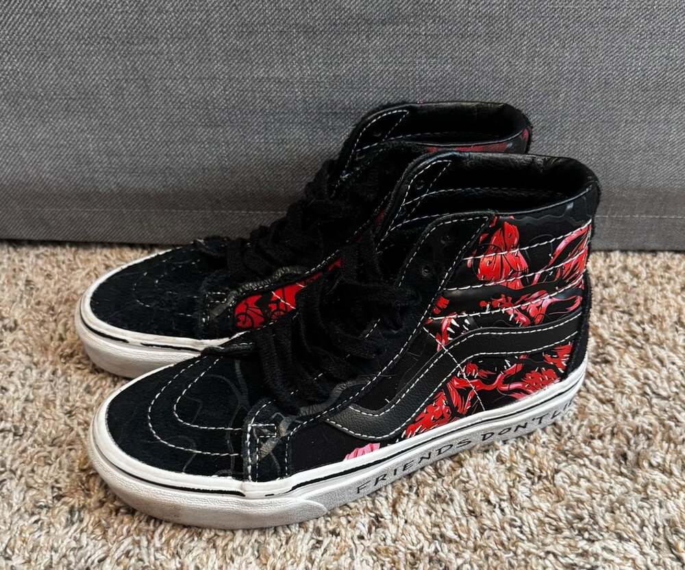 Vans x Stranger Things Sk8-Hi Reissue 'Upside Down' Demogorgon Size M 3.5 / W 5